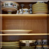 P05. Set of Deruta Italian dishes. 